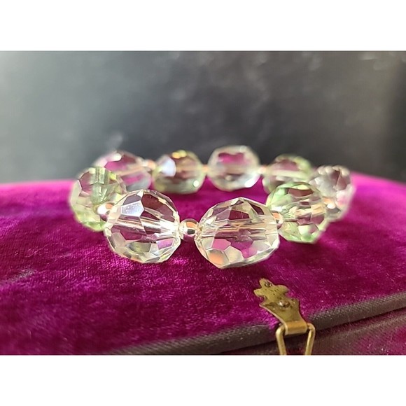 Vintage Green And Clear Beaded Stretchy Plastic Bracelet - Picture 2 of 10